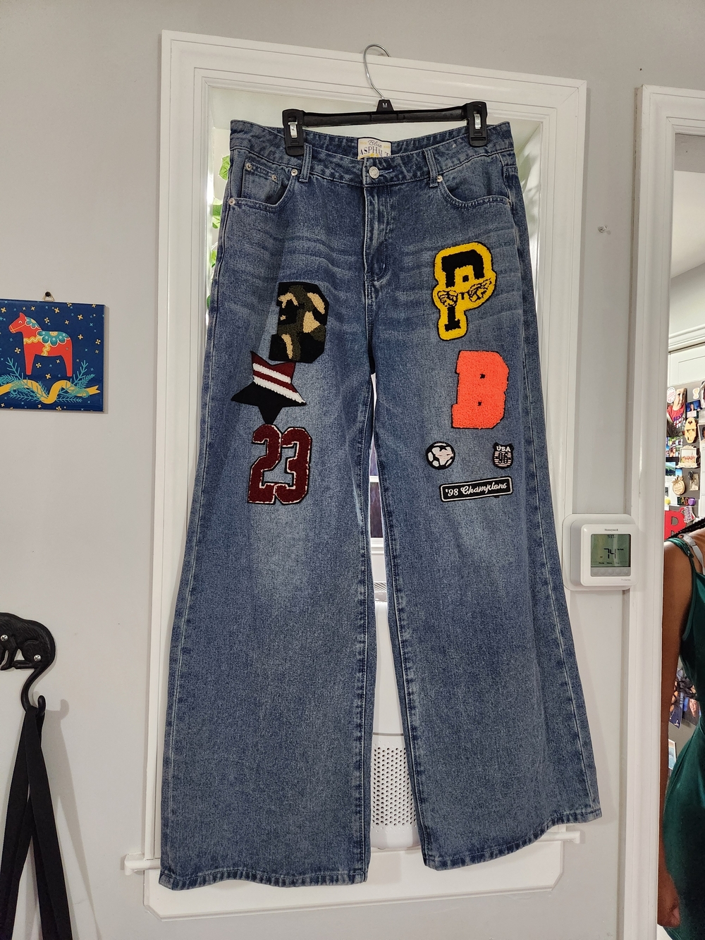 Blue Asphalt Wide-Leg Denim Jeans with Colorful Patches - Blue